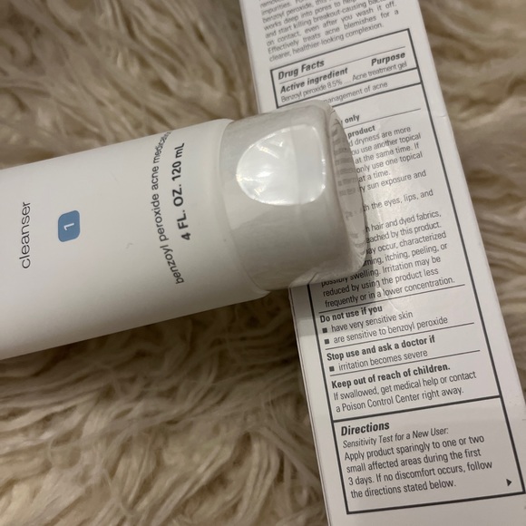 Proactiv Extra Strength Formula Cleanser 4oz 8.5% Benzoyl Peroxide Exp 11/2023 - Picture 3 of 5